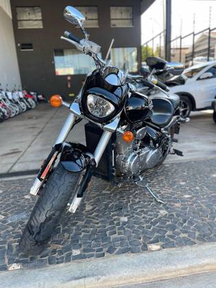SUZUKI BOULEVARD M800 